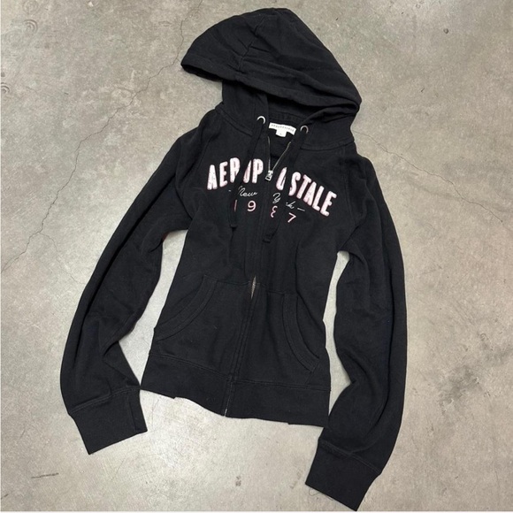 Aeropostale Jackets & Blazers - Aeropostale Black Sweatshirt with Pink Accents